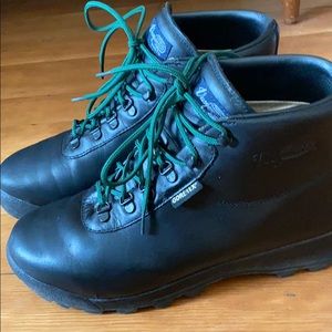 Vasque 7128 12W Sundowner black leather 12 wide